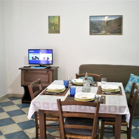 Residenza Marina Apartment Орозеи Екстериор снимка